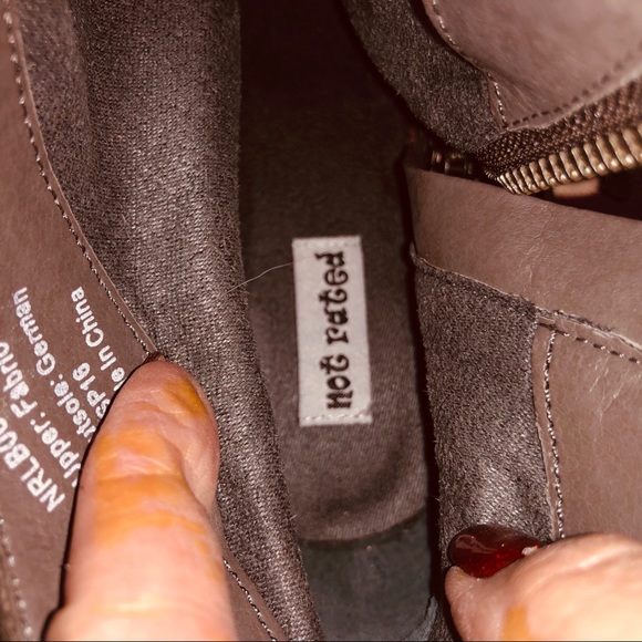 SALE!!! Frisky Fringed Not Rated Suede Gray Booties! - Picture 11 of 13